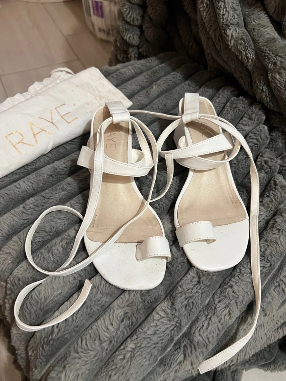 RAYE White Kepner Sandal - Dust Bag Included - Picture 3 of 16